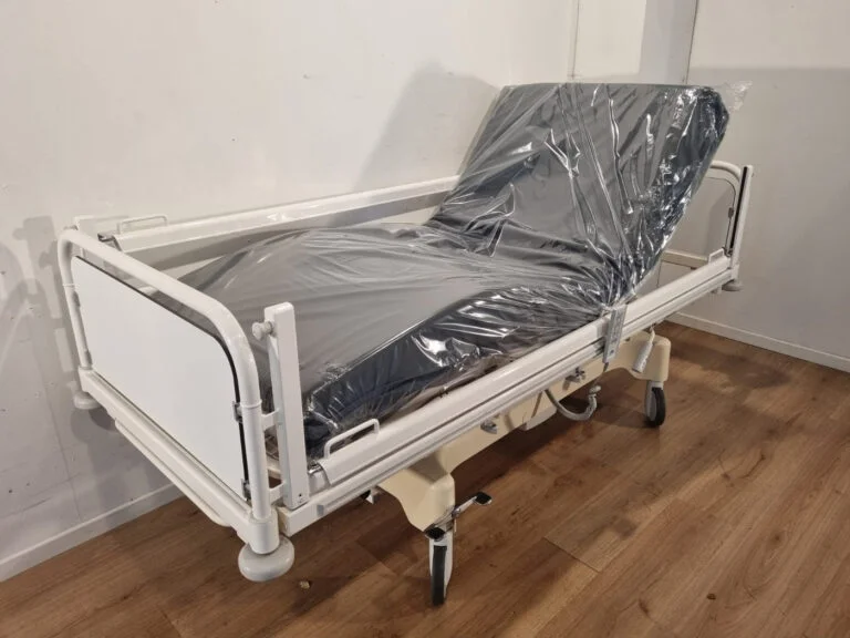Stiegelmeyer Vivendo (146352) 3-section electric hospital bed #27A