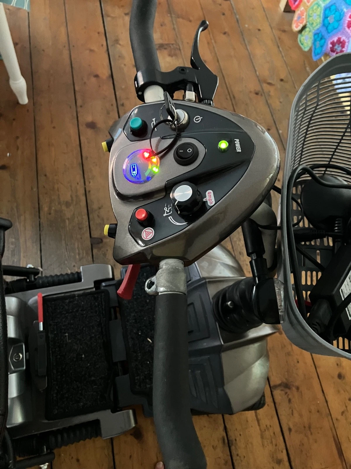 TGA maximo plus mobility scooter - Image 2