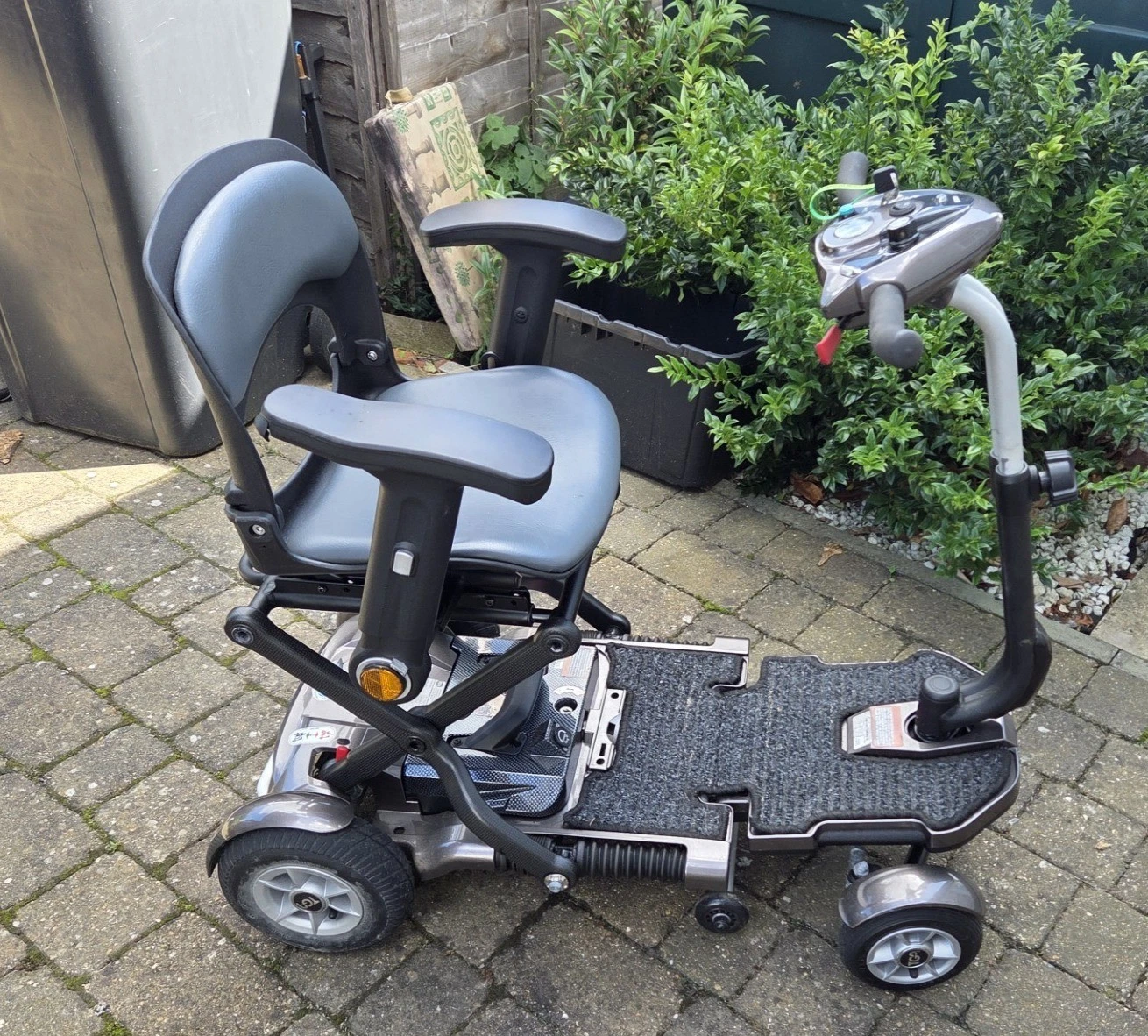 SUPERB TGA MINIMO PLUS FOLDING MOBILITY SCOOTER