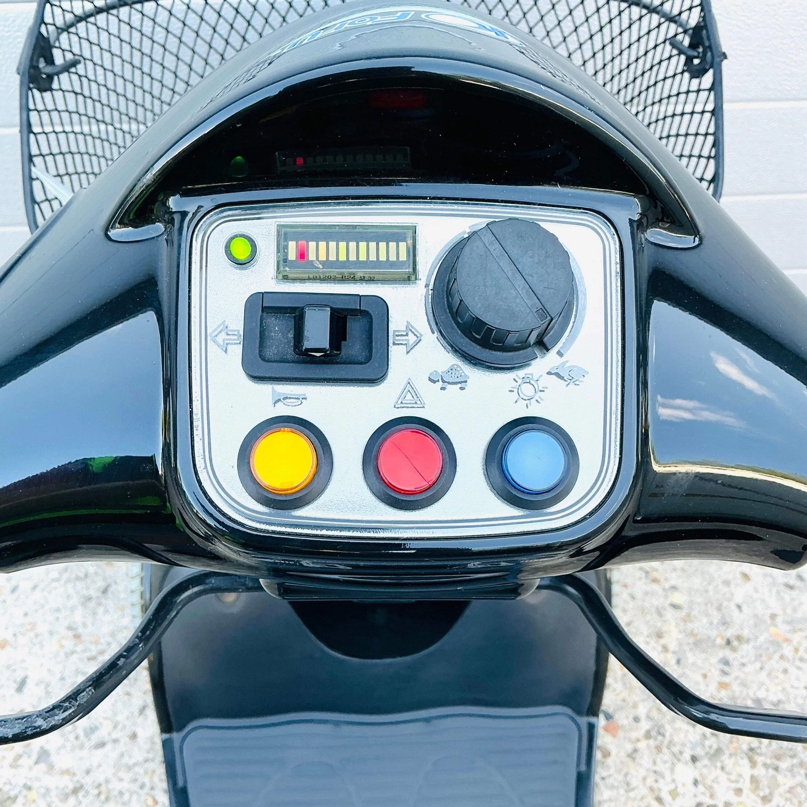 Kymco Super 6 Medium All-Terrain 6 mph Mobility Scooter – Rugged Comfort with Warranty - Image 8