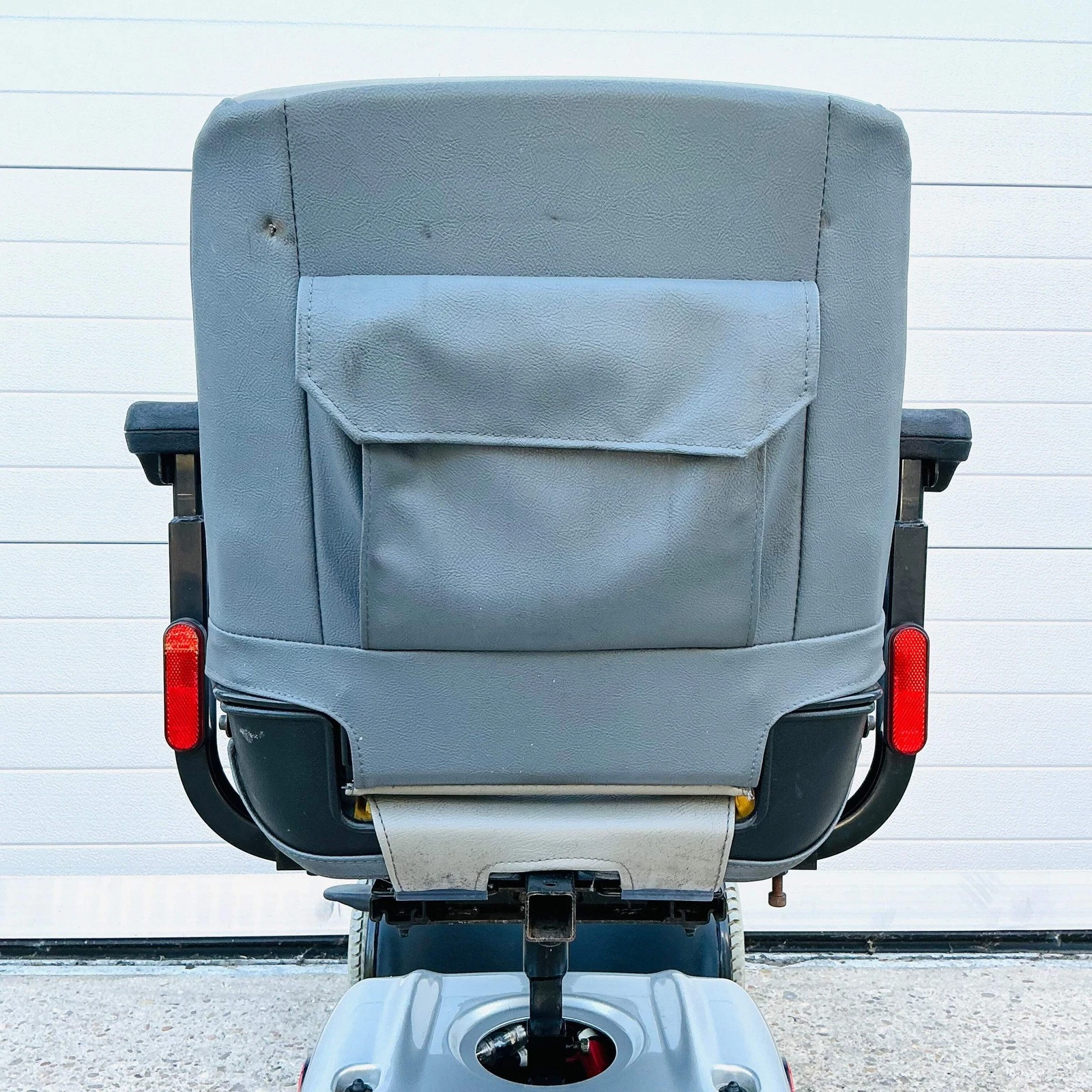 Kymco Super 6 Medium All-Terrain 6 mph Mobility Scooter – Rugged Comfort with Warranty - Image 22